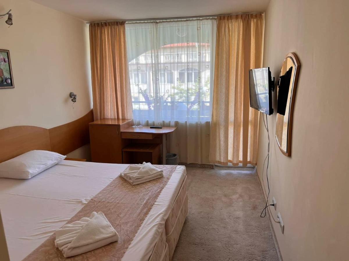 Хотел Диамант Hotel Diamond Balchik Esterno foto