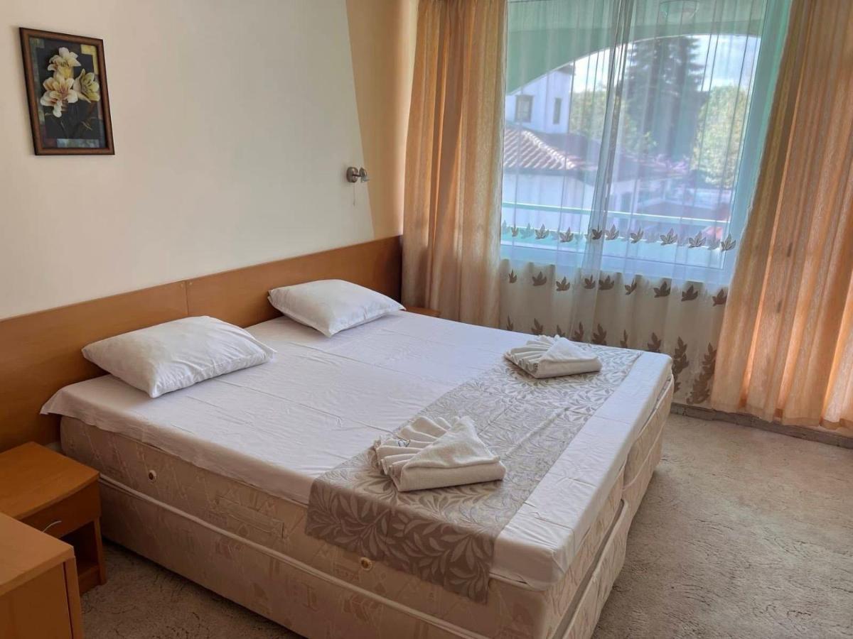 Хотел Диамант Hotel Diamond Balchik Esterno foto