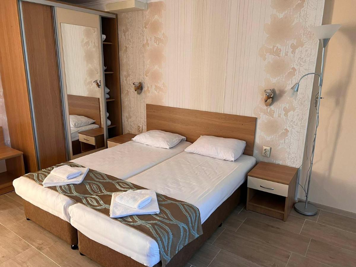 Хотел Диамант Hotel Diamond Balchik Esterno foto