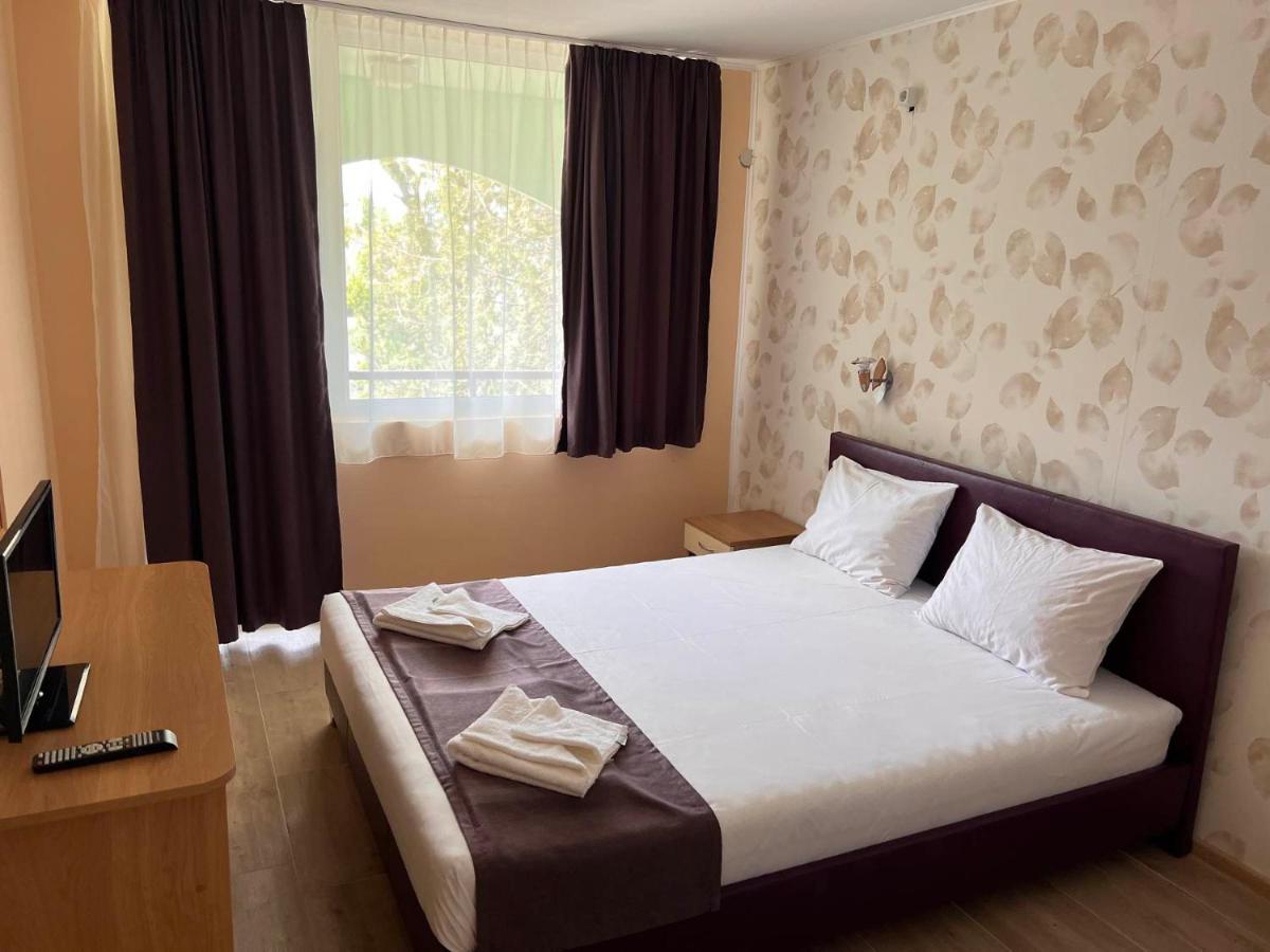 Хотел Диамант Hotel Diamond Balchik Esterno foto