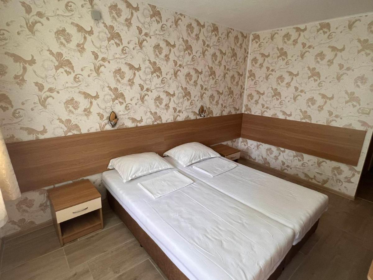 Хотел Диамант Hotel Diamond Balchik Esterno foto